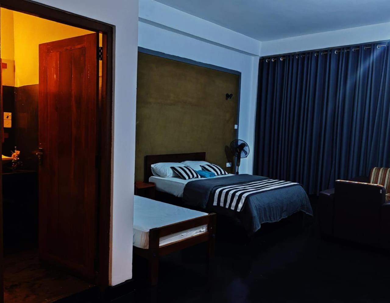 Monarch Ella Hotel Екстериор снимка