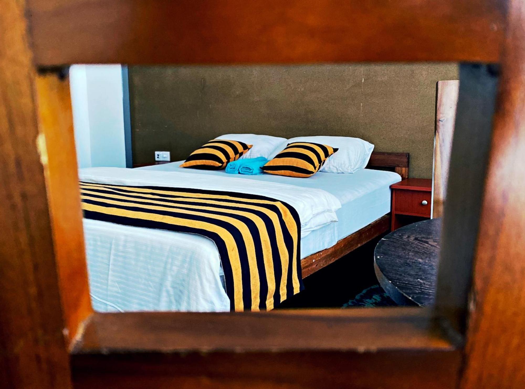 Monarch Ella Hotel Екстериор снимка